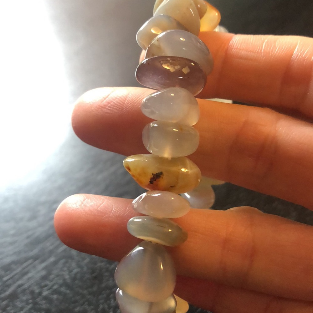 Agate Beaded Stretch Bracelet. - image 3